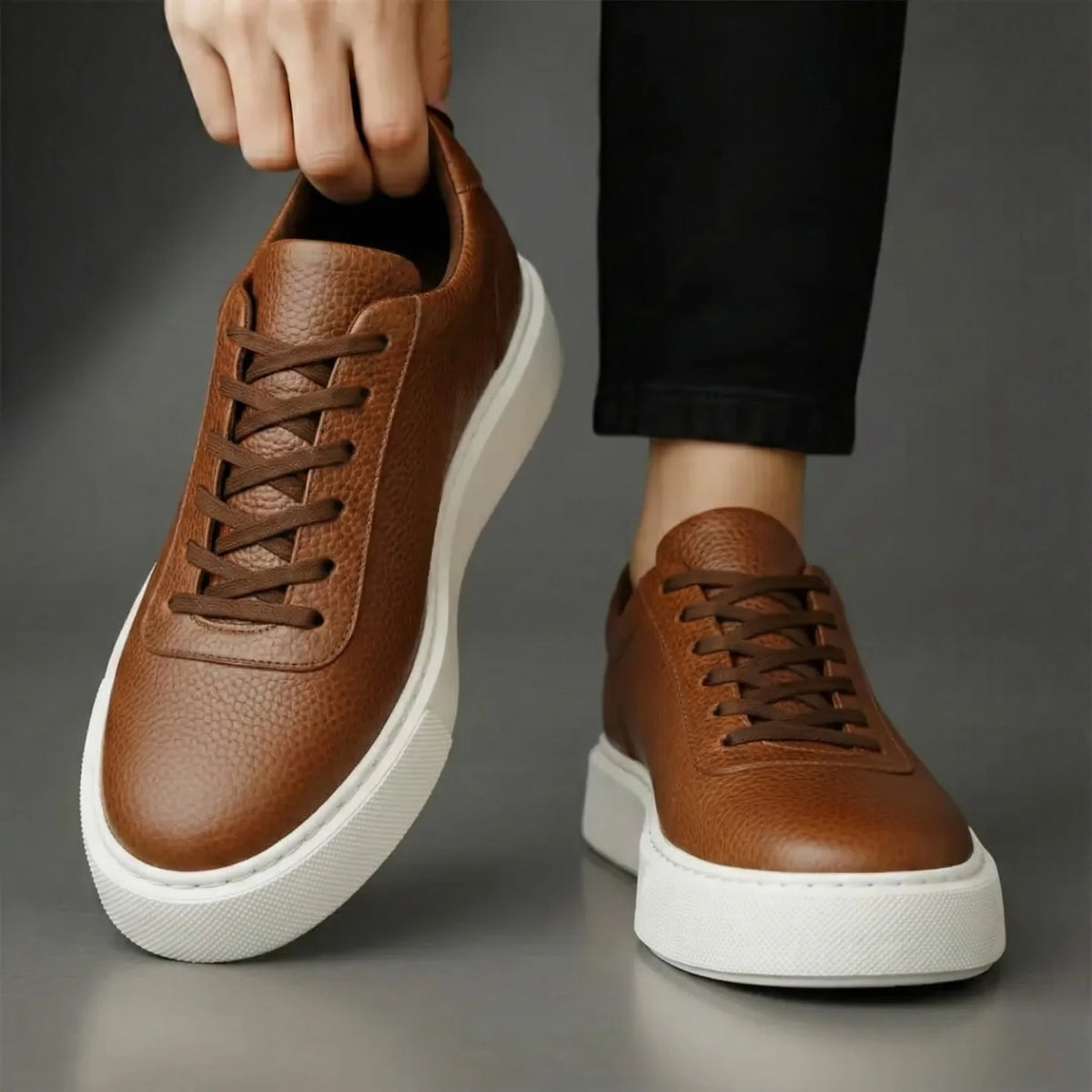 Sneakers en Cuir Grainé - Tres Confortable