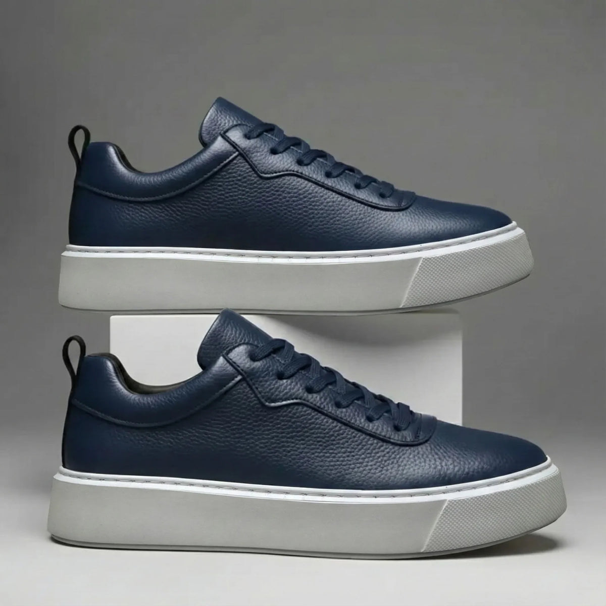 Sneakers Noir en Cuir Grainé - Tres Confortable