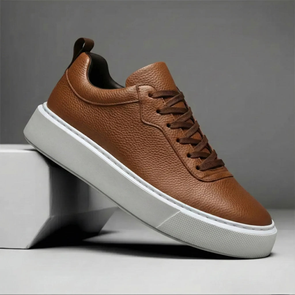 Sneakers Noir en Cuir Grainé - Tres Confortable